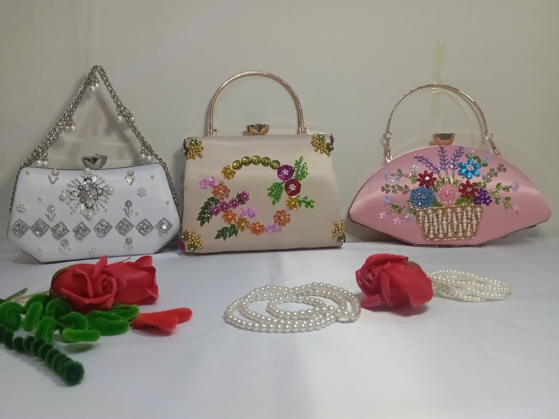 Luxury hand embroidered clutch bags by Clutchrose in Pakistan
